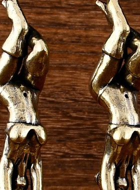 2025新款黄铜艺术装饰品创意家居倒立女神摆件提升空间格调