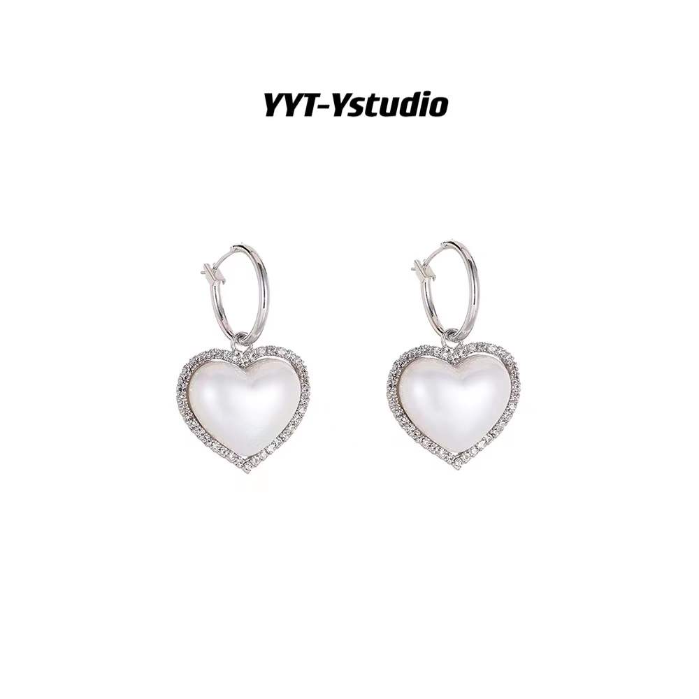 YYT-Ystudio【古力娜扎同款】复古名媛爱心白色耳环小众设计精致 - 图3