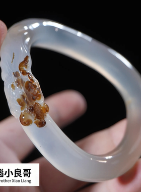 纯天然马达加斯加海洋玉髓雕花手镯精工雕刻金鱼扭扭手镯个性设计