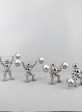 新中式烟灰色举重人金属艺术装饰品办公室样板间客厅家居桌面摆件