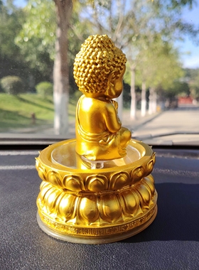 2025新款创意太阳能汽车装饰摆件