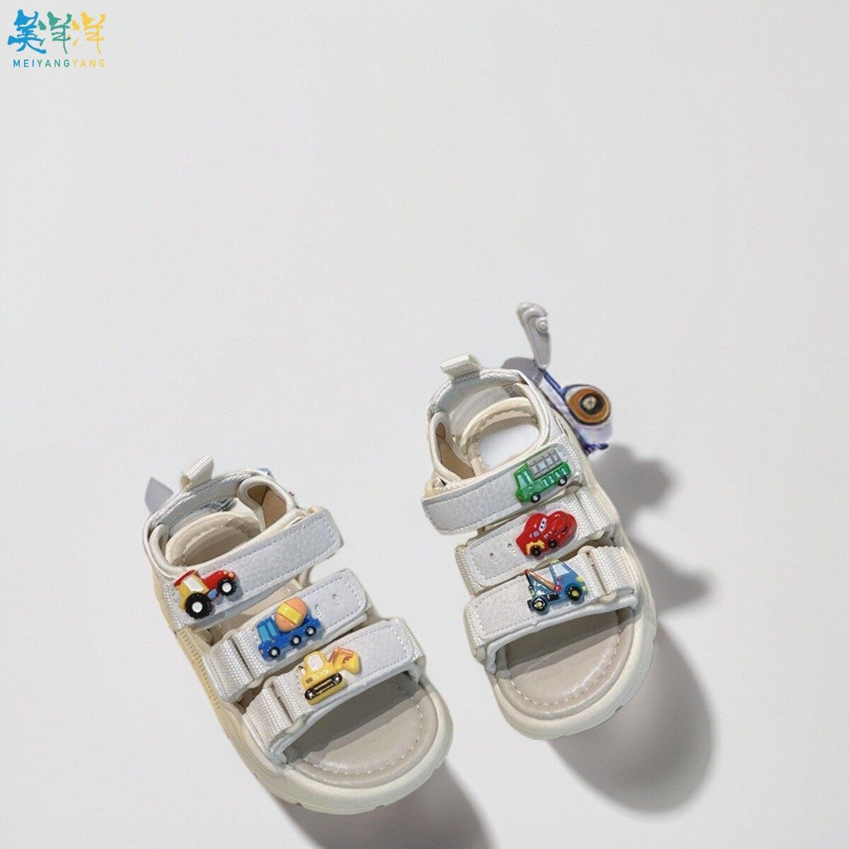 男孩运动凉鞋男款儿童小汽车工程车沙滩鞋2025新款男童夏款软底男,淘宝优惠券,粉丝福利购,淘宝优惠卷