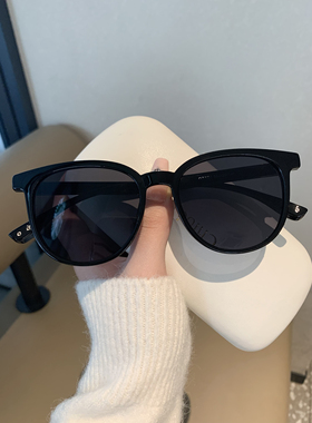遮阳黑色圆框显脸小墨镜