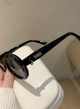 jennie同款猫眼素颜墨镜女款2024新款高级感辣妹欧美风太阳眼镜潮