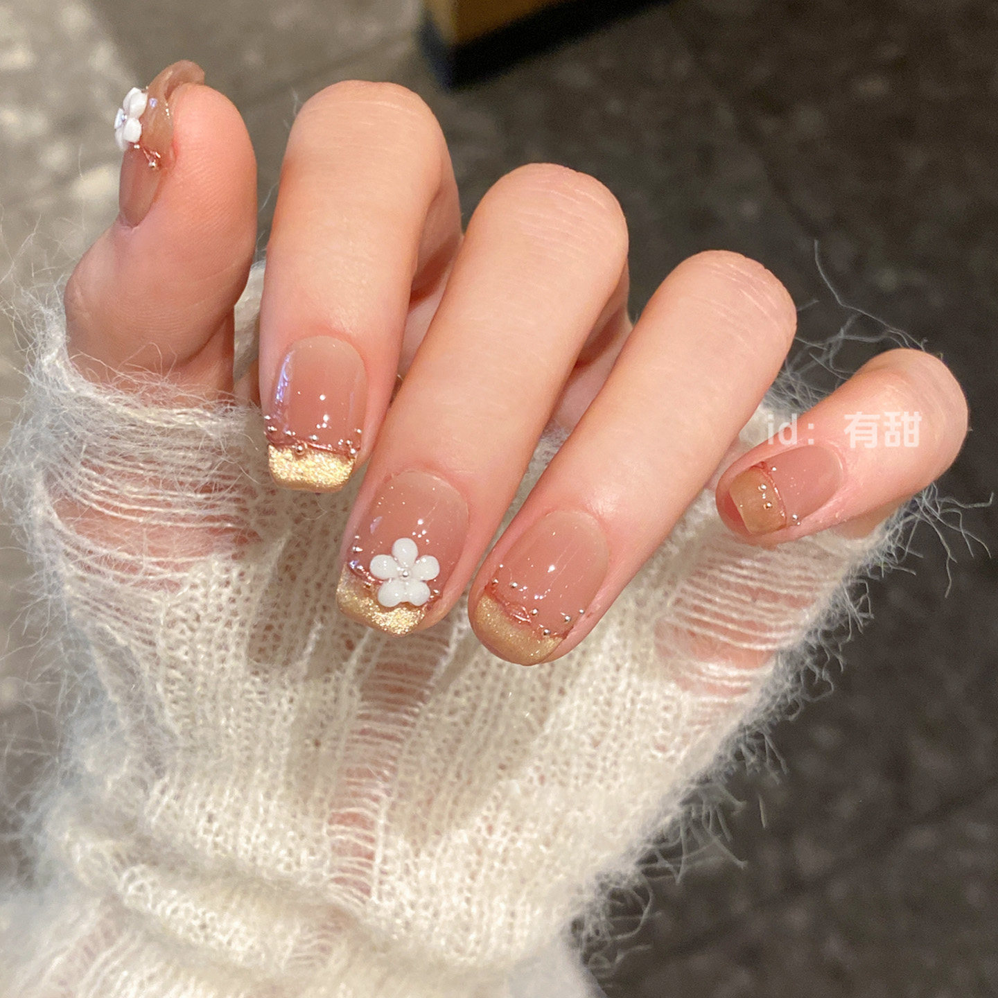 法式猫眼穿戴甲短款纯手工精致穿戴式美甲2025新年款春日爆款短甲,淘宝优惠券,粉丝福利购,淘宝优惠卷