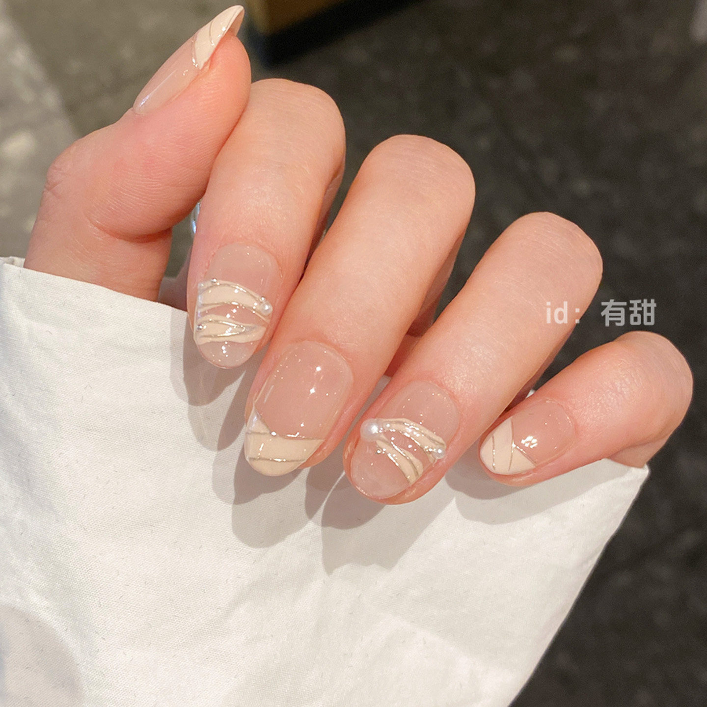 法式穿戴甲短高级感新娘穿戴美甲2025新年款纯手工绝美指甲贴片,淘宝优惠券,粉丝福利购,淘宝优惠卷