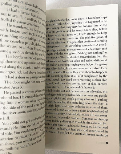 英文原版小说 The Southern Reach Trilogy 2 Authority 遗落的南境 2 当权者 英文版 - 图2