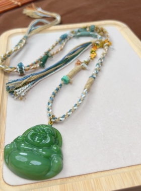 天然俄料老坑碧玉粉绿大尺寸佛公挂件43.5＊43.8＊11.8附国检证书