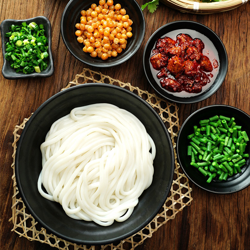 新疆美食特产拌米粉吴佳香辣鸡牛肉干拌湿粉味道正宗网红速食特产,淘宝优惠券,粉丝福利购,淘宝优惠卷