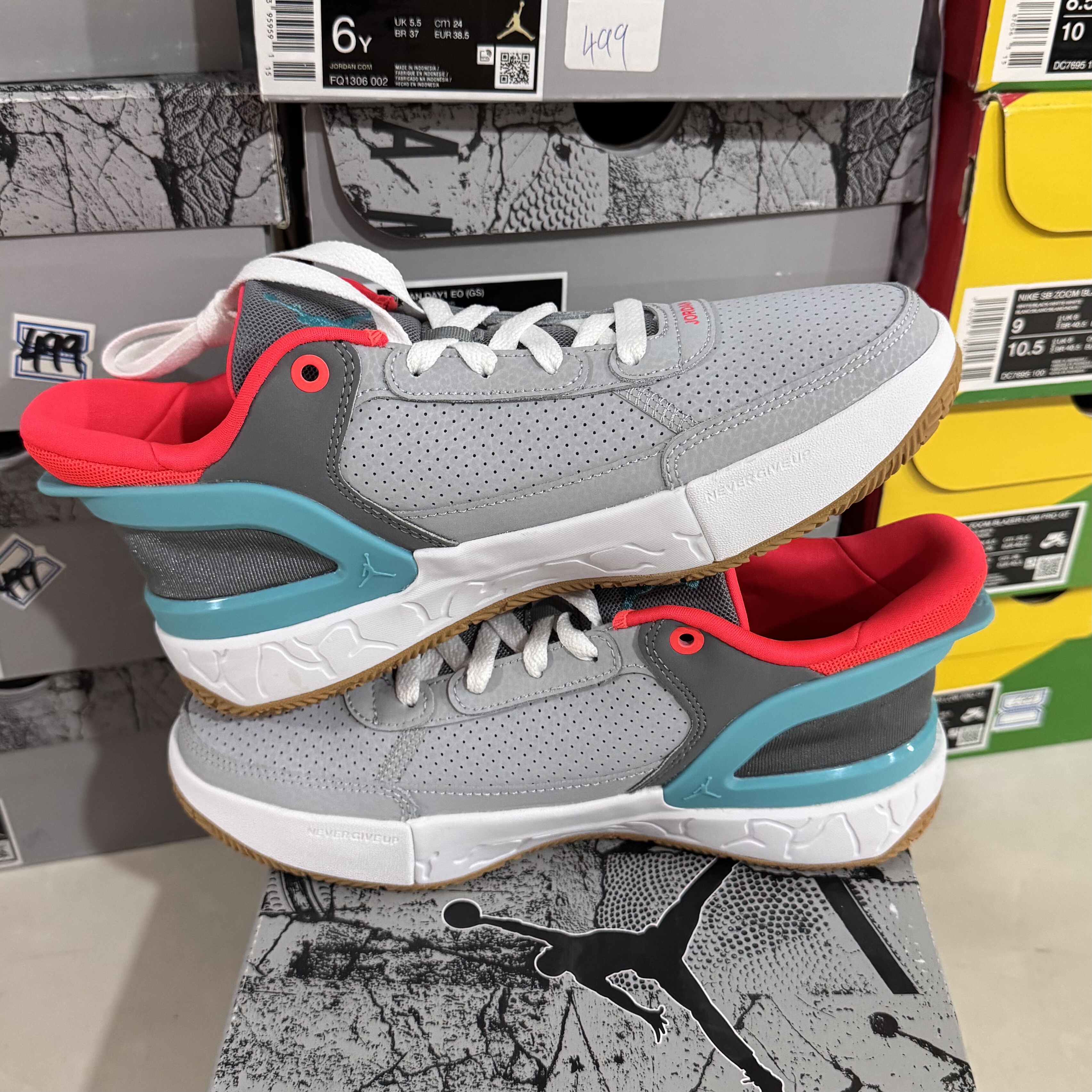 Jordan Day1 EasyOn 缓震透气 防滑耐磨 舒适篮球鞋FQ1306-002,淘宝优惠券,粉丝福利购,淘宝优惠卷