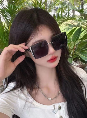 2024新款无框墨镜女高级感防紫外线大脸显瘦韩版潮流太阳镜女个性