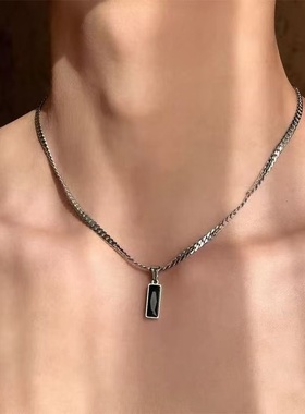 高级感黑色锆石吊坠项链男