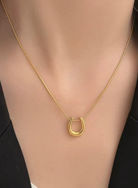 简约百搭金色时尚马蹄吊坠项链女