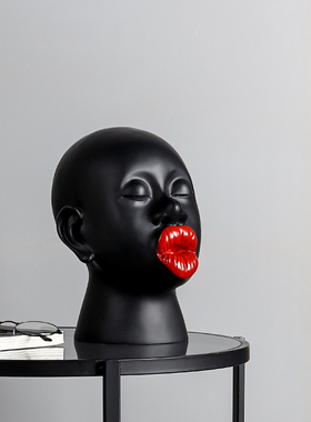 样板房售楼处软装陈设人物雕塑