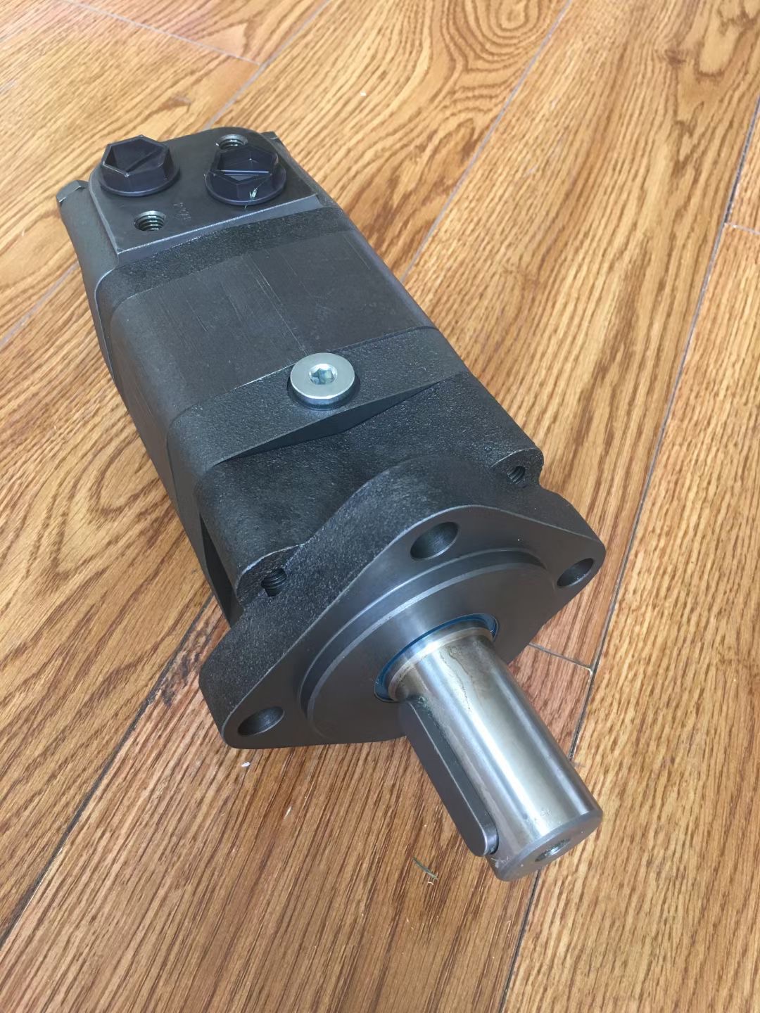 大扭力800转液压马达_液压马达扭矩计算公式9550 大扭力800转液压马达_液压马达扭矩盘算
公式9550（大扭力1500转液压马达） 磁力资讯