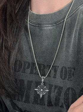 北欧朋克工装风衣服配饰维京符文吊坠项链男女通用镂空复古