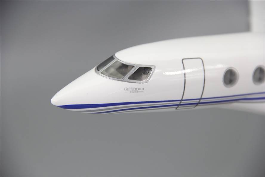 公务机飞机模型湾流G650原机型1：70镂空工艺45厘米礼品摆件-图1