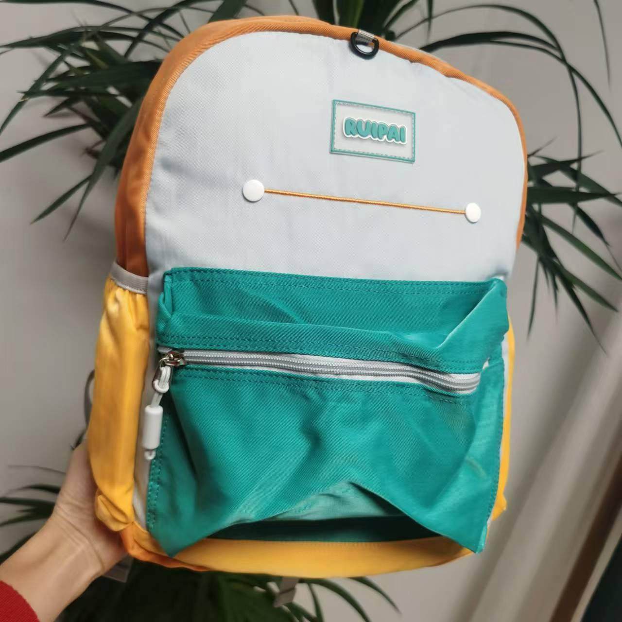 瑞P儿童书包男童女孩可爱宝宝出游日系防水双肩包幼儿园书包,淘宝优惠券,粉丝福利购,淘宝优惠卷