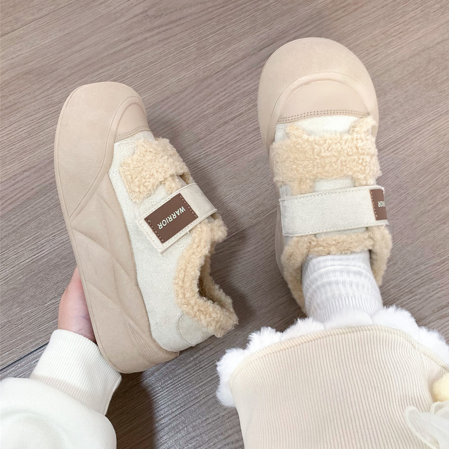 回力魔术贴毛绒棉鞋冬季新款加绒加厚保暖板鞋小众增高厚底雪地靴 - 图0