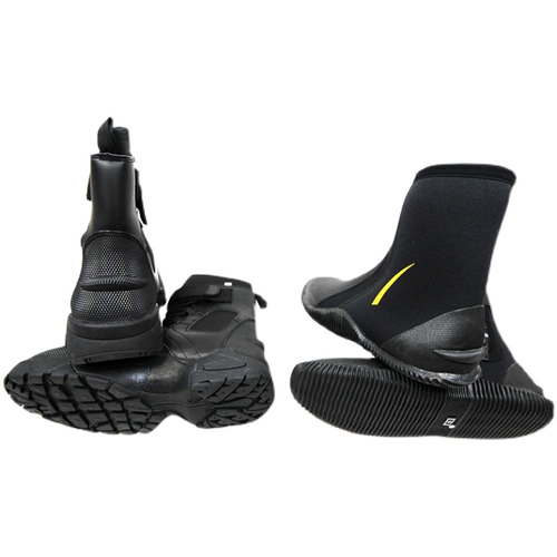 Производители снабжают ботинки спасения вод, потоковая противодействие на морские судно.