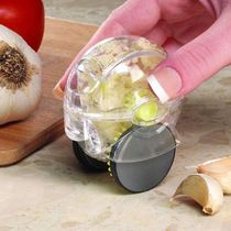 Kitchen Gadget Tool Garlic Chopper Wheel Garlic Mincer