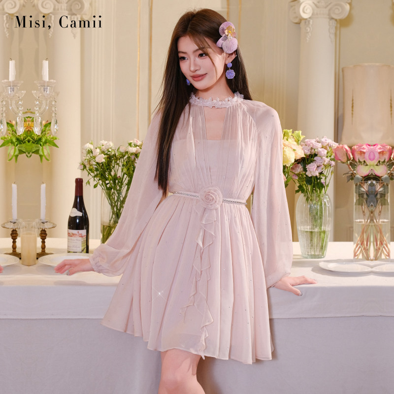 Misi.Camii2025夏季新款女装钻饰玫瑰灯笼袖连衣裙高级感时尚显瘦