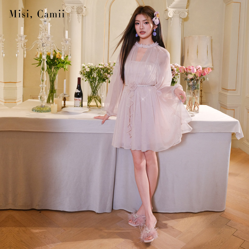 Misi.Camii2025夏季新款女装钻饰玫瑰灯笼袖连衣裙高级感时尚显瘦