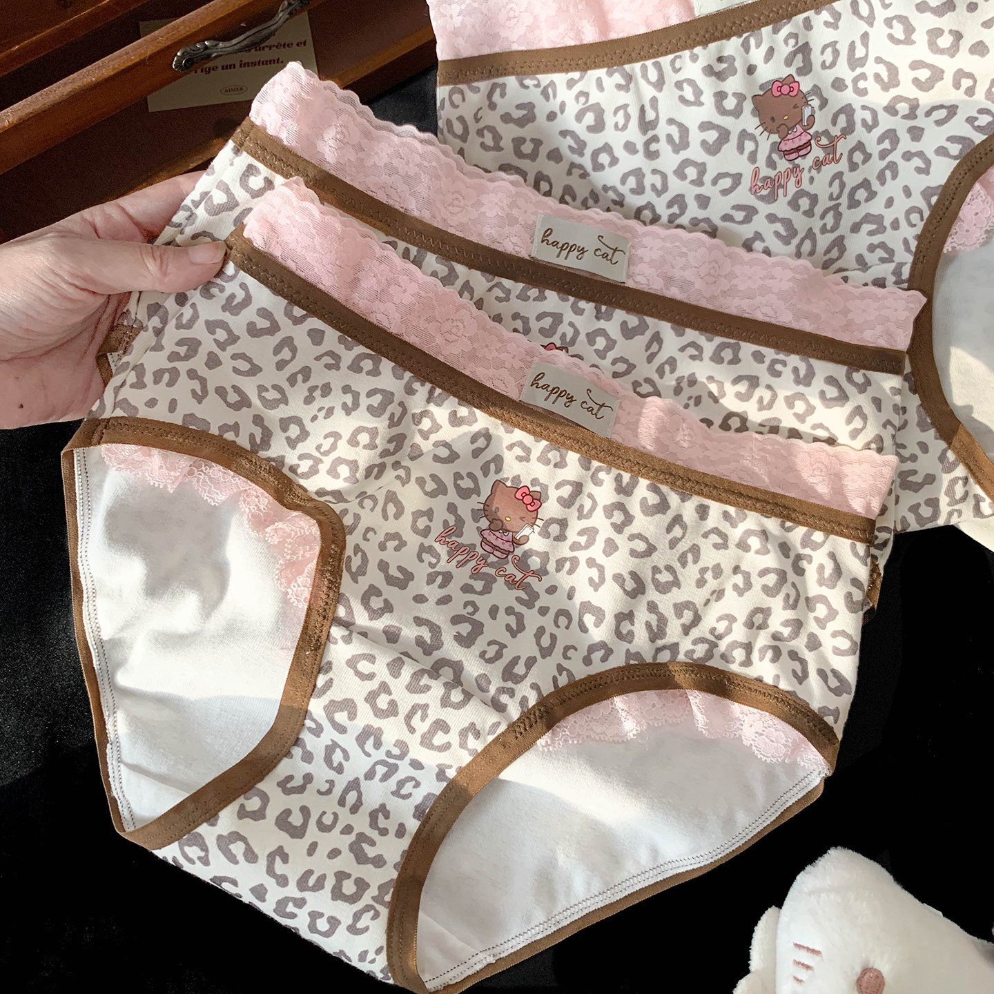 女生大码胖MM高级感蕾丝内裤女2026新款不夹屁股200斤女士纯棉款,淘宝优惠券,粉丝福利购,淘宝优惠卷