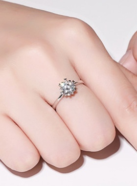 镀铂 金一二克拉钻戒 开口爱心爪雪花直臂仿高莫桑钻戒婚戒指