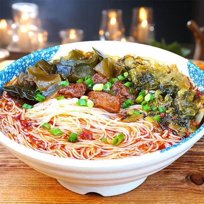 麻六记绵阳米粉麻辣牛肉味菌汤米线桶装方便米线速食四川绵阳特色,淘宝优惠券,粉丝福利购,淘宝优惠卷