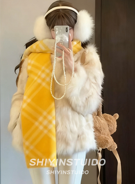 可露丽风黄色格子围巾女