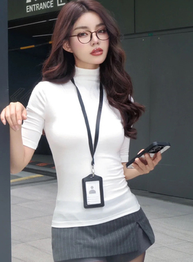 精致通勤小众办公室工牌女