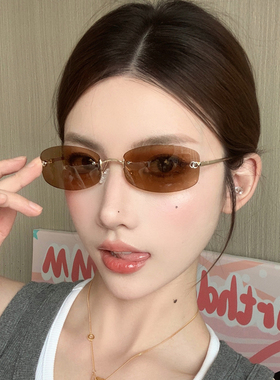 jennie同款墨镜女辣妹蓝色新款欧美风无框防紫外线海边遮阳太阳镜