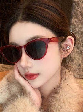 猫眼墨镜女新款奶白色冬季防紫外线雪地拍照显瘦防紫外线太阳眼镜