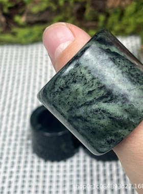 西藏药王扳指墨绿玉男士戒圈