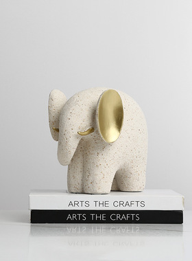 北欧极简风砂岩抽象金耳小象摆件