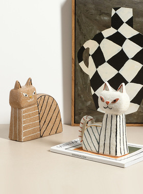 现代侘寂抽象手绘条纹猫陶瓷摆件