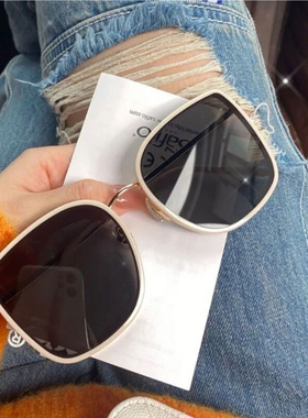 大框墨镜女2023新品奶茶色圆脸显瘦可配有度T数偏光开车眼镜