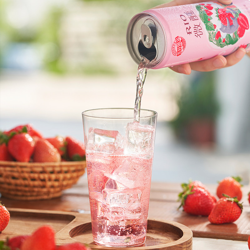 锐澳rio微醺小美好春季限定330ml整箱预调鸡尾酒气泡酒少女酒果酒