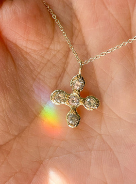 男女通用新品十字架吸血鬼万项链