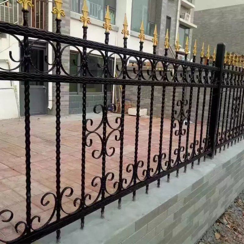 高强度铁艺围栏围墙护栏铸铁栏杆户外栅栏庭院别墅铝艺家用实心钢
