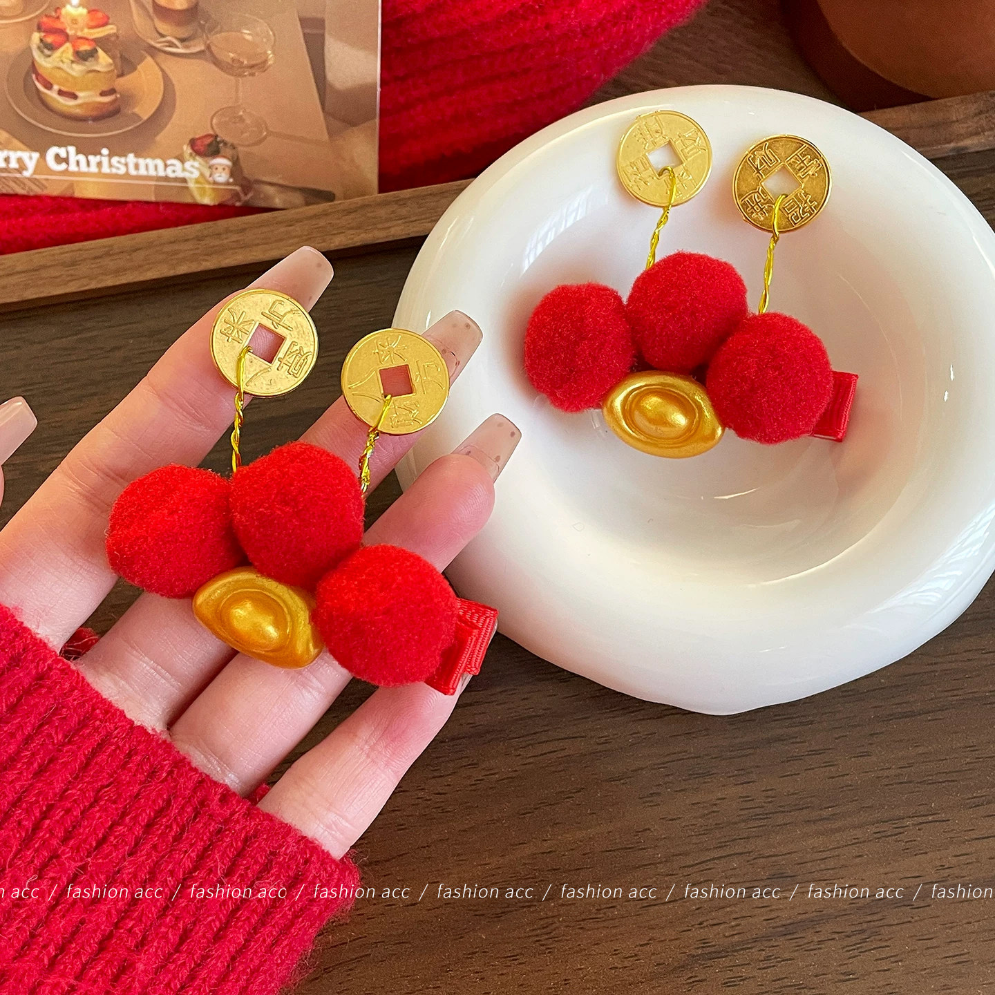 小财神发饰国风红色毛球发夹元宝铜钱头饰国潮配饰可爱甜美对夹子,淘宝优惠券,粉丝福利购,淘宝优惠卷