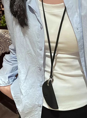 韩国皮质饺子包项链眼镜挂链长款毛衣链轻奢高级感脖子配饰女时髦