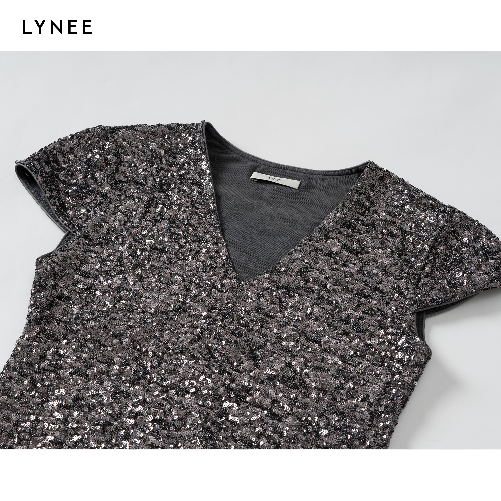 LYNEE V领盖袖鱼尾亮片连衣裙