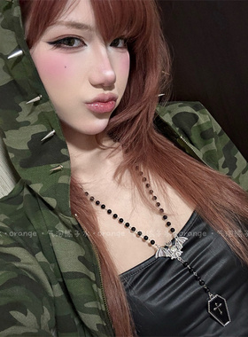 暗黑系甜酷少女锁骨链