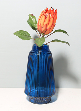 创意样板间玻璃现代插花