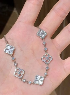 四叶草花朵富家千金感爆款镶钻抽