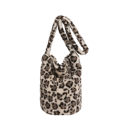 MOBAG&KUENA秋冬毛绒绒复古豹纹毛呢斜挎包大容量通勤单肩水桶包 - 图0