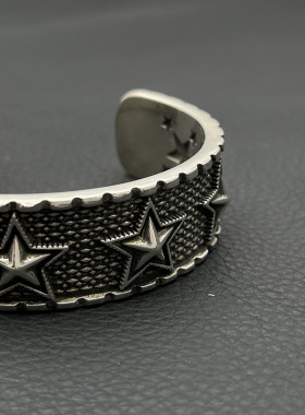 ODEKcody sanderson开口五角星手镯男女情侣款复古齿痕宽版霸气