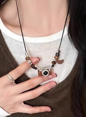 复古棕色胶片相机项链